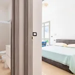 Apartman Db *